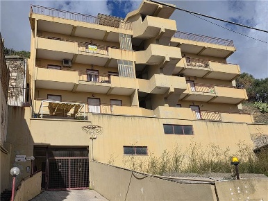 Foto Appartamento in Via Comunale Santo 126, Messina Gazzi di 80 m²