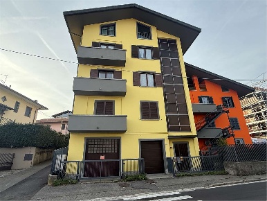 Foto Appartamento in via Como, Cantù Sant'Antonio di 123 m² con 3 locali