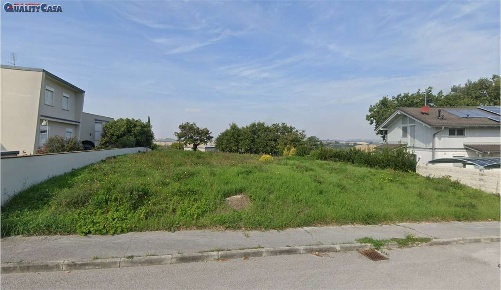 Foto Terreno edificabile in Via X Agosto, Morro d'Alba Centro di 791 m²