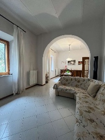 Foto Villa a schiera a Foiano della Chiana di 247 m² con 9 locali