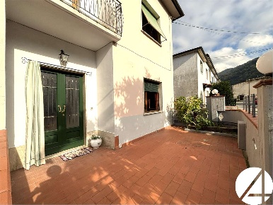 Foto Appartamento in Via di Santomoro 135, Pistoia Santomoro - Valdibure