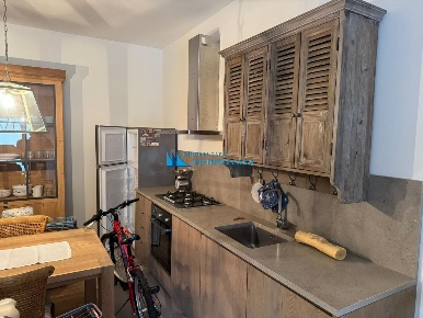 Foto Appartamento a Montignoso Cinquale di 75 m² con 3 locali in vendita