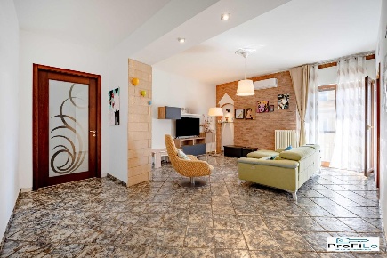 Foto Appartamento a Santeramo in Colle di 122 m² con 3 locali in vendita