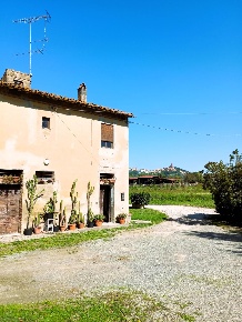 Foto Casa indipendente a San Miniato Centro Storico di 212 m² con 6 locali