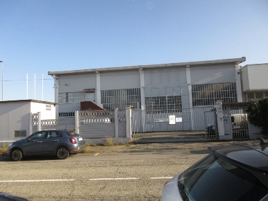 Foto Capannone industriale a Nichelino di 1220 m² con 8 locali in vendita