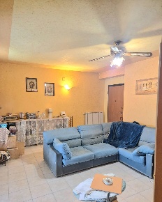 Foto Appartamento a Carrara Avenza di 74 m² con 4 locali in vendita