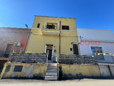 Foto Appartamento in Via vittorio emanule 52, Leporano Centro di 95 m²