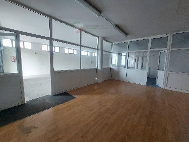 Foto Magazzino a San Giovanni in Marignano Centro di 180 m² con 2 locali