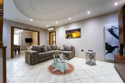 Foto Appartamento in Via INDIPENDENZA 60, Casoria Centro di 135 m²