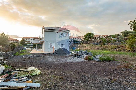 Foto Appartamento in via Ravanusa, Tremestieri Etneo Centro di 150 m²