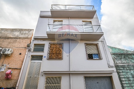 Foto Casa indipendente in Via Dei Mille, Pachino Centro di 278 m²