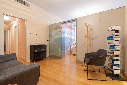 Foto Appartamento in Via Poma, Milano Indipendenza di 89 m² con 3 locali