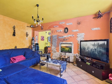 Foto Appartamento in Via Verdi, Pontecurone di 210 m² con 7 locali