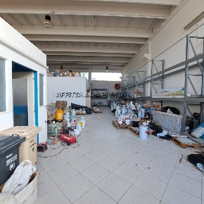 Foto Capannone industriale a Forlì Coriano di 300 m² in affitto