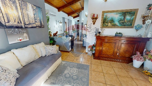 Foto Appartamento in Via Indipendenza, Chieve di 131 m² con 3 locali