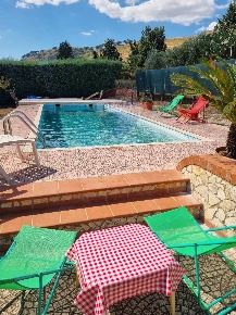 Foto Villa unifamiliare in C/da Cannarozzo, Piazza Armerina di 309 m²