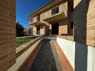 Foto Appartamento in ETE CALDARETTE, Fermo Ponte Ete Caldarette di 84 m²