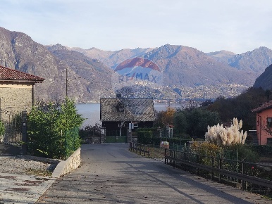 Foto Terreno residenziale in via giobbi, Claino con Osteno Osteno Claino