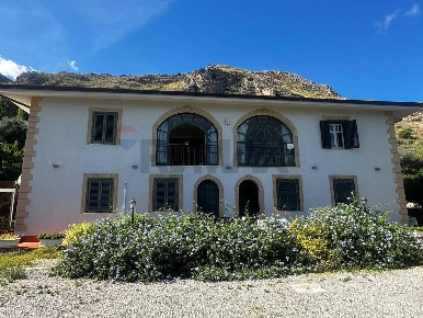 Foto Villa unifamiliare in contrada carrera snc, Trabia Centro di 512 m²