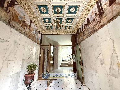 Foto Appartamento in Via de Mari, Savona di 72 m² con 3 locali in vendita