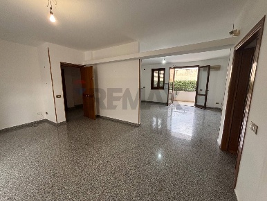 Foto Appartamento in Via Pietro Galati 15, Terrasini Centro di 140 m²
