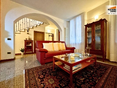 Foto Villa a schiera in Via Trento, Arzignano Centro di 215 m² con 4 locali