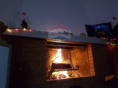 Foto Casa indipendente in Via Regalotto, Pedara Centro di 142 m² in vendita