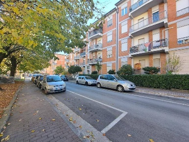 Foto Appartamento a Ascoli Piceno di 70 m² con 5 locali in vendita