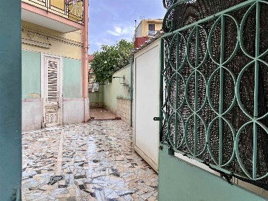 Foto Appartamento a Ficarazzi di 111 m² con 6 locali in vendita