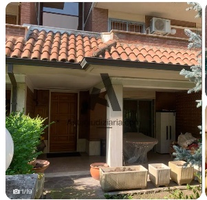 Foto Appartamento a Modena di 234 m² con 10 locali in vendita