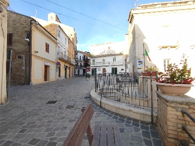 Foto Casa indipendente in via Roma, Scerni Centro di 110 m² con 4 locali