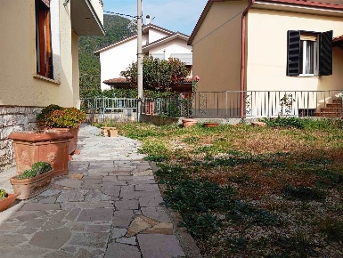 Foto Case semi ndipendenti a Terni Valserra - Valnerina di 90 m² in vendita