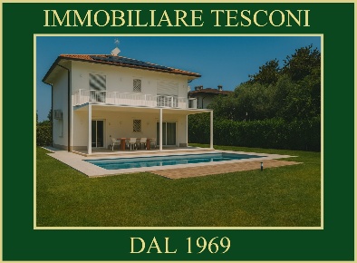 Foto Villa unifamiliare in VIA MARCHE 34, Pietrasanta di 192 m² in vendita