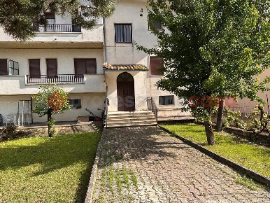 Foto Appartamento in Via Buonarroti 83, Avezzano Centro di 70 m² in vendita
