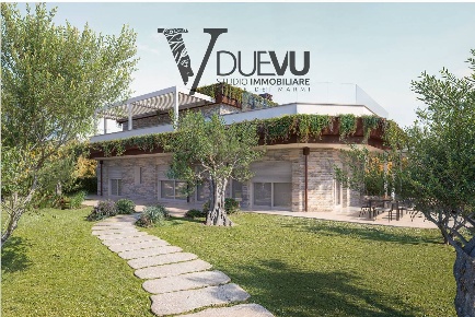 Foto Villa singola in Via Allende, Forte dei Marmi Centro di 270 m²