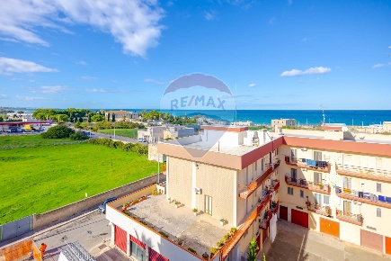 Foto Appartamento in Via XX Settembre, Giovinazzo di 132 m² con 5 locali