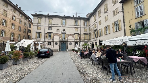 Foto Appartamento in Piazza Lorenzo Mascheroni, Bergamo Città Alta