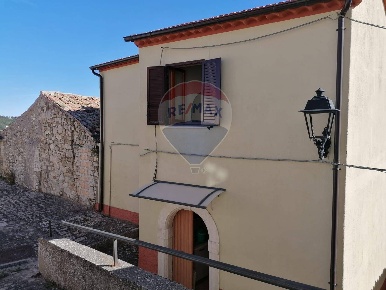 Foto Appartamento in Via Castello, Sant'Angelo Limosano di 108 m²