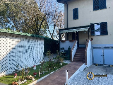 Foto Villa a schiera a Vignate Centro di 145 m² con 3 locali in vendita