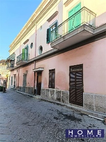 Foto Appartamento a Caivano Centro di 100 m² con 4 locali in vendita