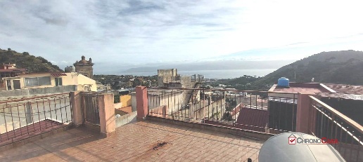 Foto Villa unifamiliare a Messina Larderia di 125 m² con 4 locali