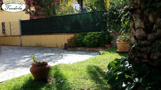 Foto Case semi ndipendenti a Castelnuovo Magra Colombiera Molicciara
