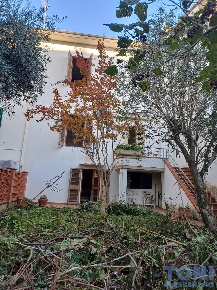 Foto Villa a schiera a Empoli Masini - XX Settembre di 200 m² con 7 locali