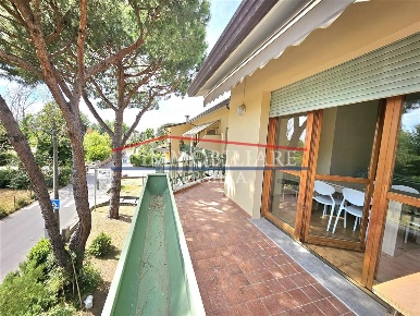 Foto Appartamento a Massa Ronchi - Poveromo di 75 m² con 4 locali