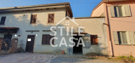 Foto Casa indipendente a Pescia Centro di 82 m² con 3 locali in vendita