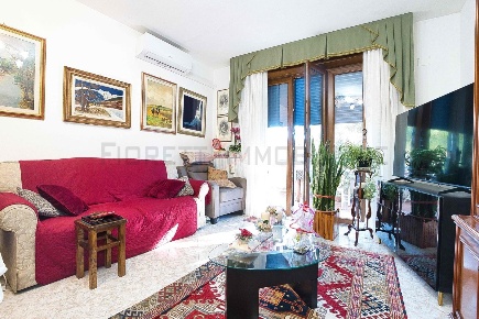 Foto Appartamento a Campiglia Marittima Centro di 115 m² con 5 locali