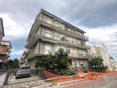 Foto Appartamento in Via Michetti, Vasto di 146 m² con 4 locali in vendita