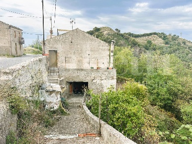 Foto Casa indipendente in Via Torretta 2, Rometta di 192 m² con 5 locali