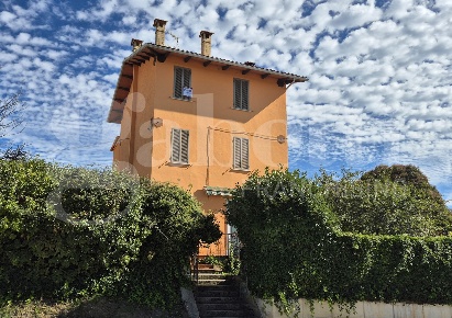 Foto Appartamento in Via del Chiascio 31, Gubbio Branca di 110 m²