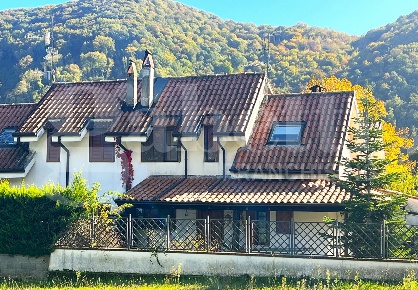 Foto Villa a schiera in Via Stefano Tavernese snc, Conca Casale di 95 m²